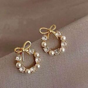 Round stud earrings A269